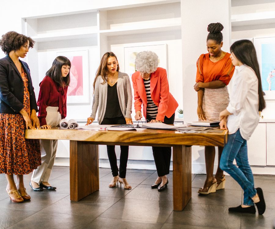 Founding cohort in action — Mommentis Masterclass